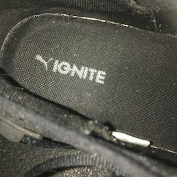 MENS PUMA IGNITE BLACK SPORT SHOES SIZE 10 - Picture 4 of 5